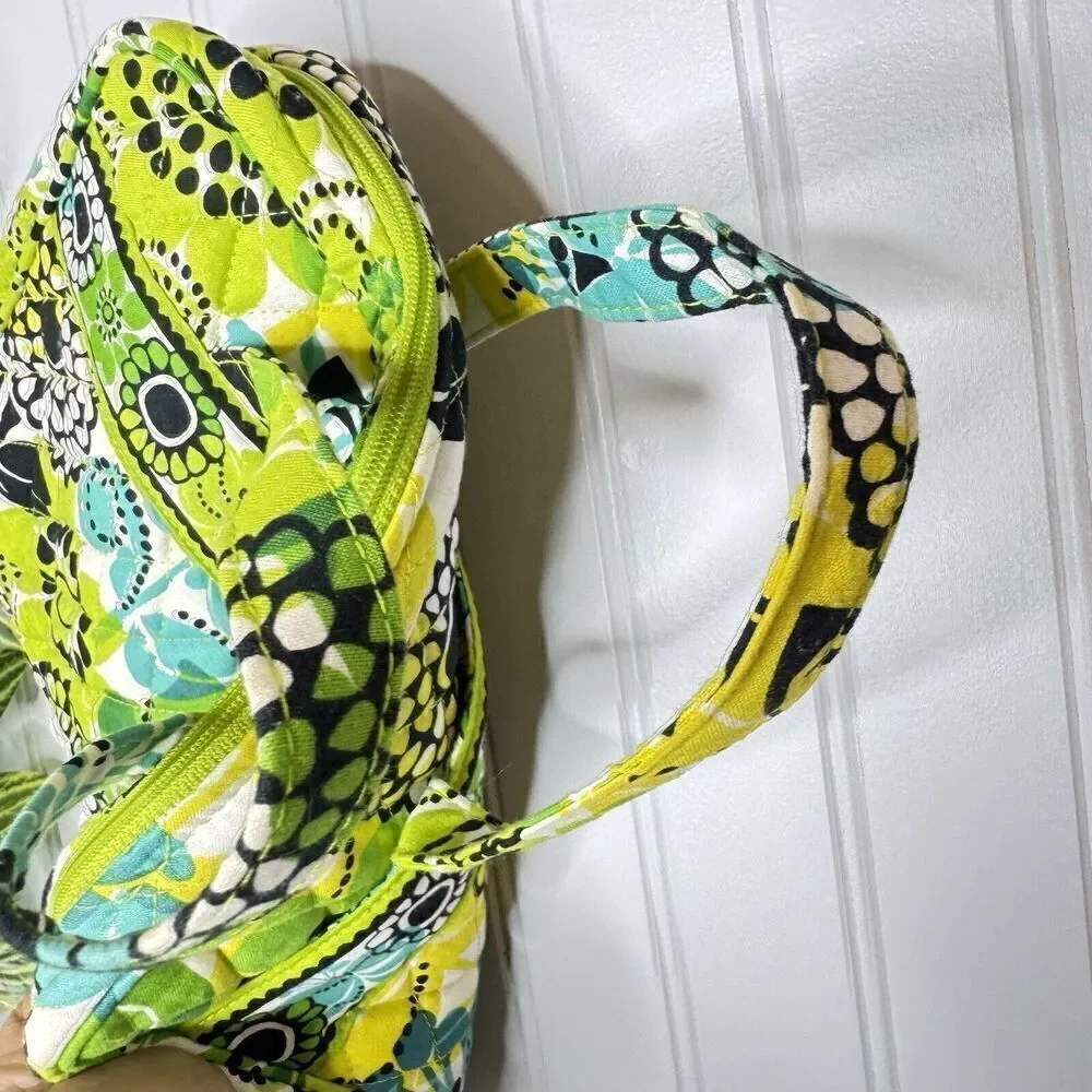 VERA BRADLEY Lime's Limes Up Good Book Bible Cover Floral Green Yellow Teal